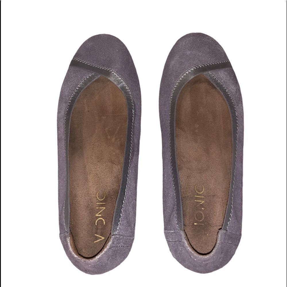 Vionic Caroll Flat Size 6
